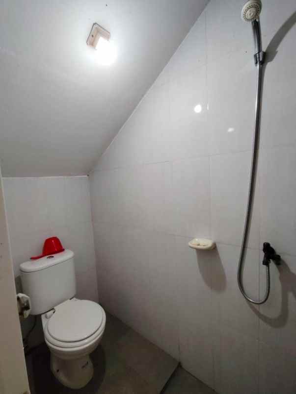 dijual rumah jl pekapuran