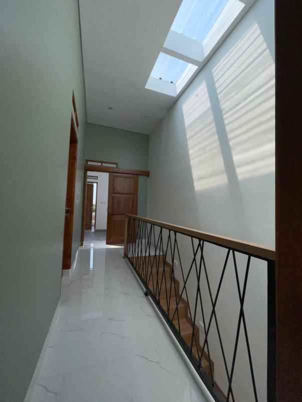 dijual rumah jl purbalarang arcamanik