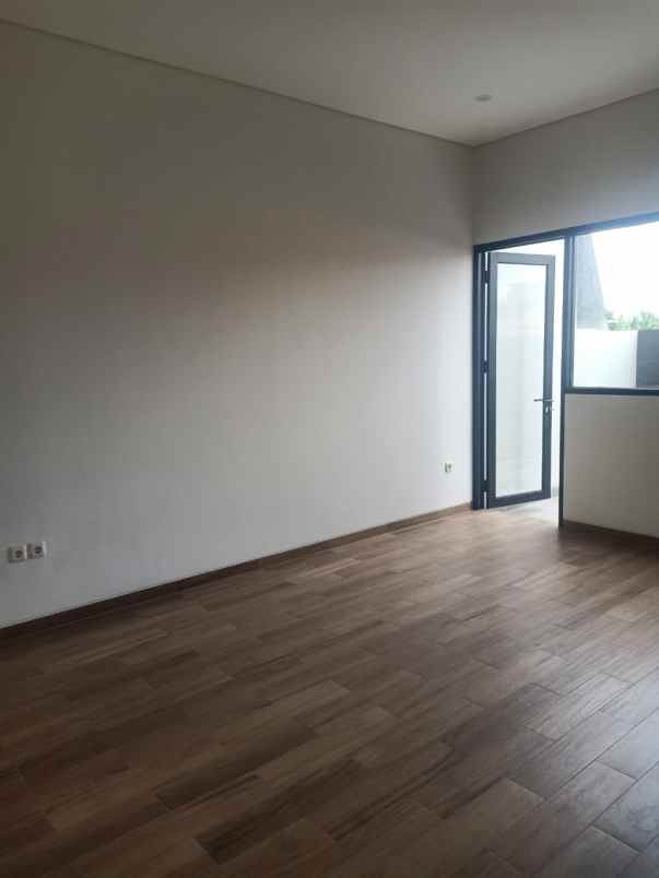 dijual rumah jl raden intan 2 duren