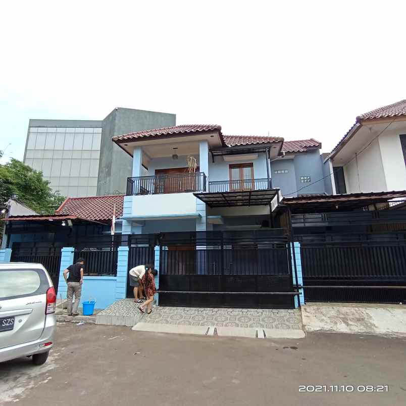 dijual rumah jl raya hankam rt 001 rw