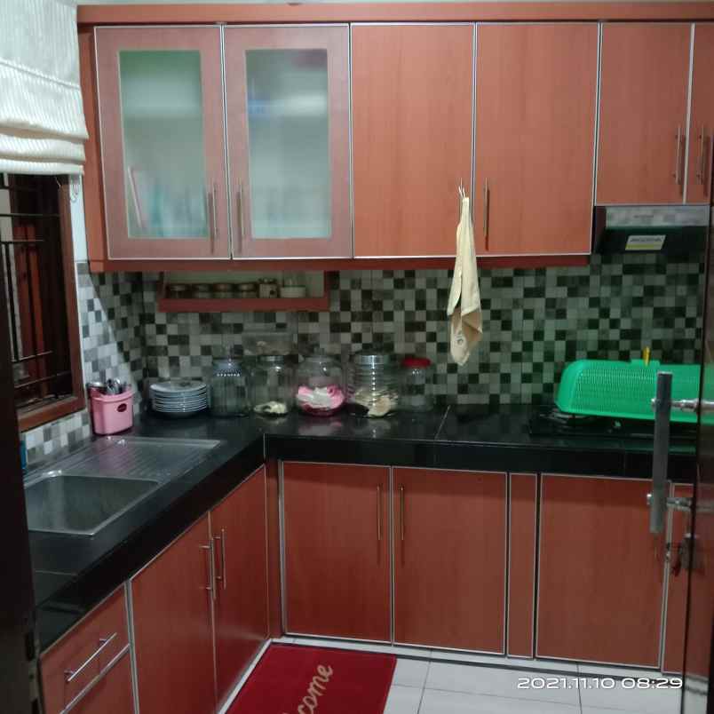 dijual rumah jl raya hankam rt 001 rw