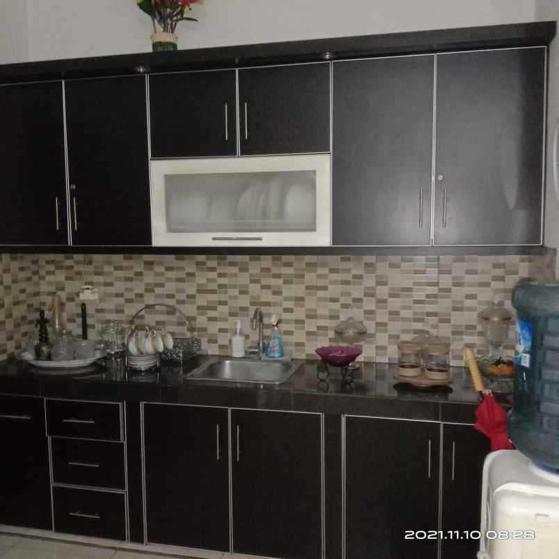 dijual rumah jl raya hankam rt 001 rw