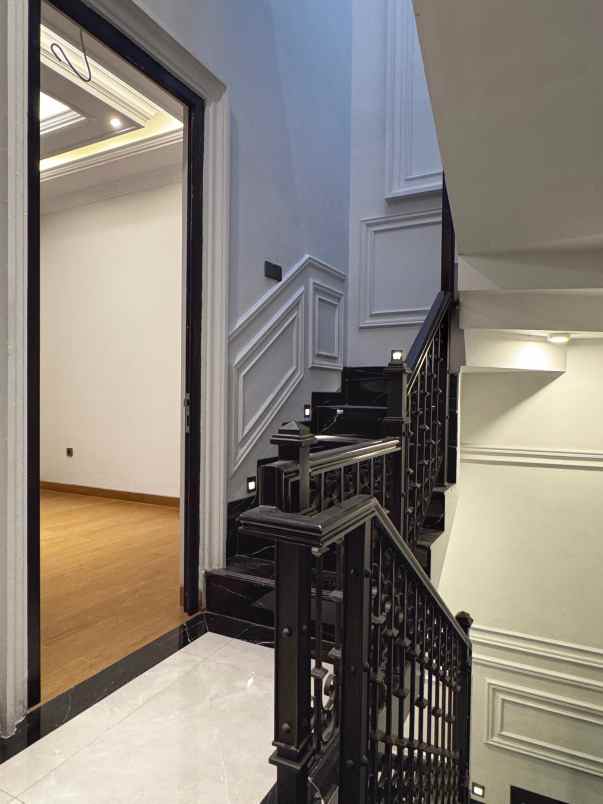 dijual rumah jl raya jagakarsa cilandak