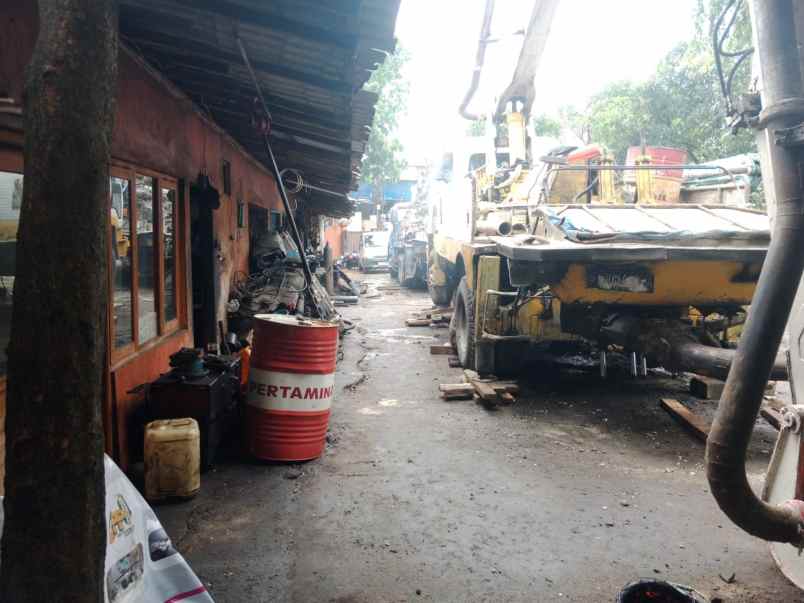 dijual rumah jl raya krannggan