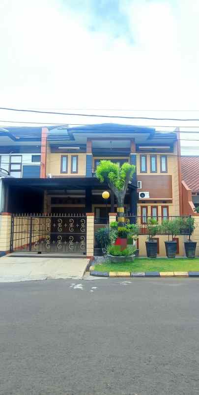dijual rumah jl raya padalarang