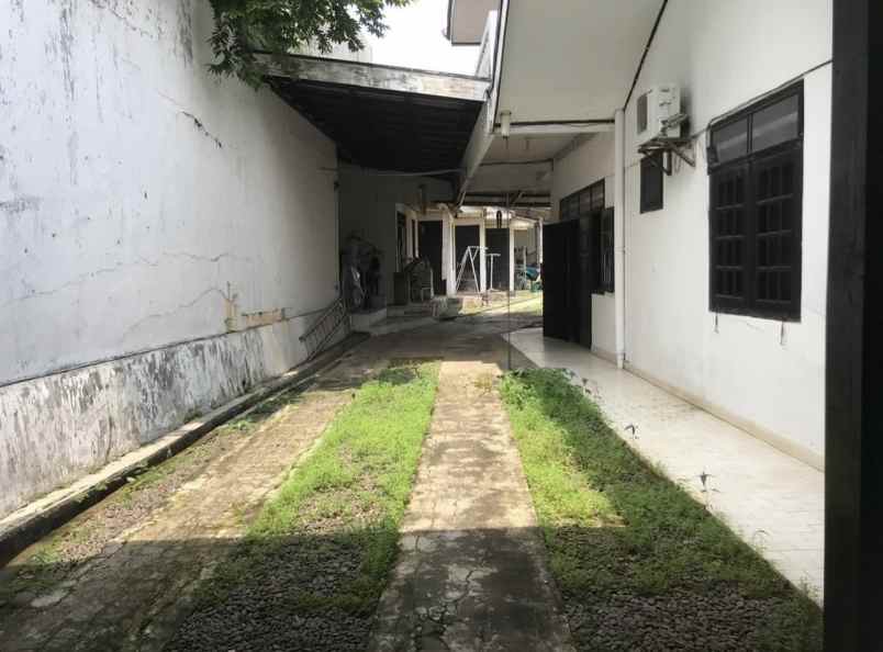dijual rumah jl raya panggung