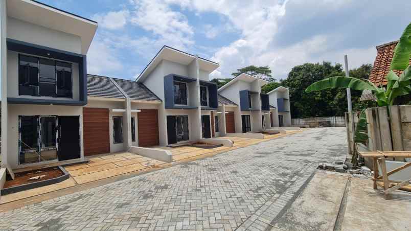 dijual rumah jl raya simpang tiga buni