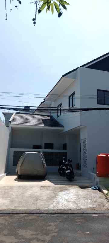 dijual rumah jl terusan jakarta