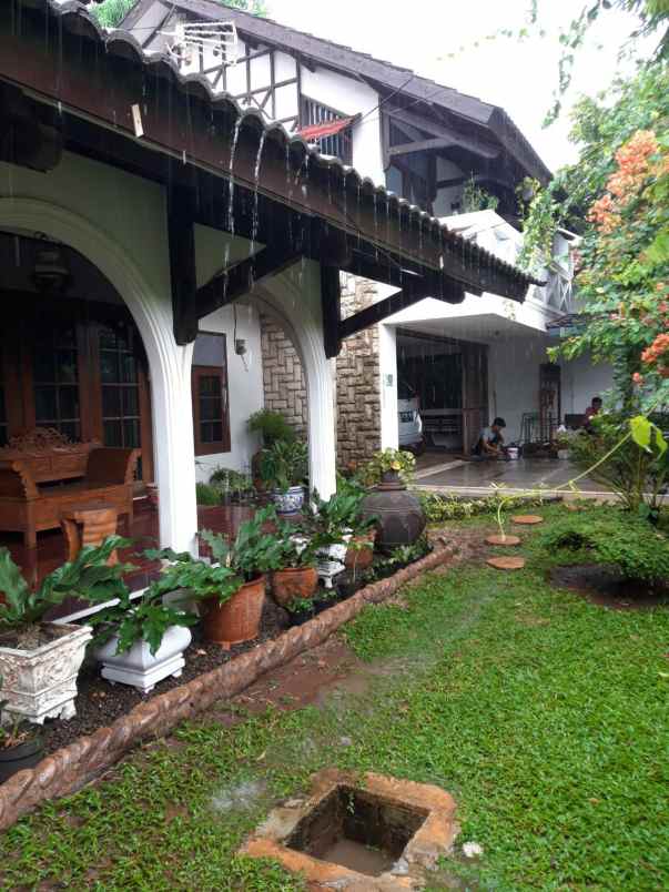 dijual rumah jl wadas