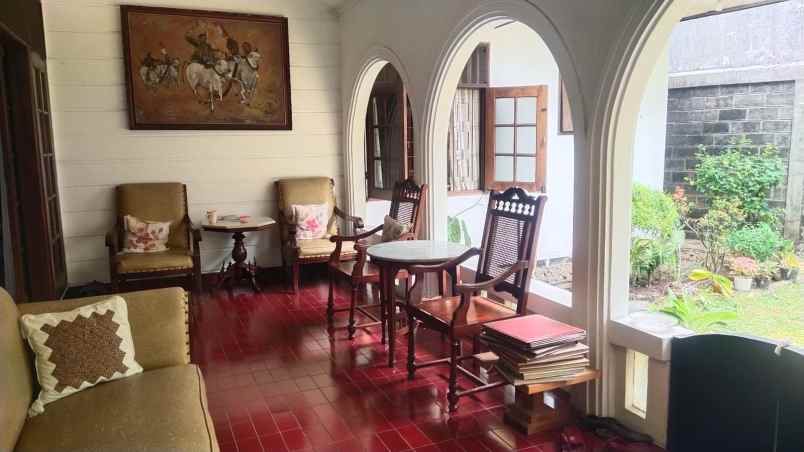 dijual rumah jl wadas