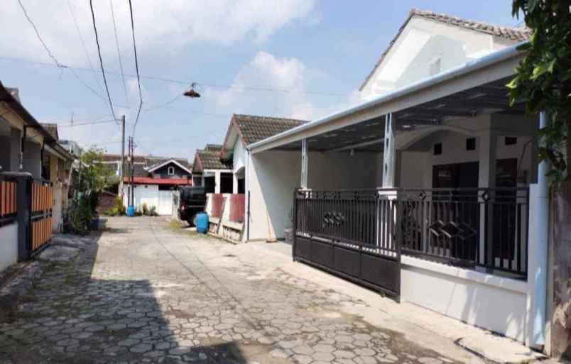 dijual rumah kalasan