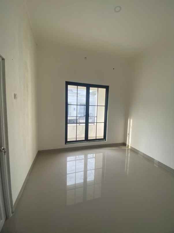 dijual rumah kalibaru cilodong depok