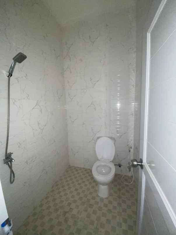 dijual rumah kalibaru cilodong depok