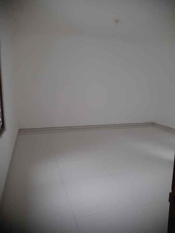 dijual rumah kalijudan