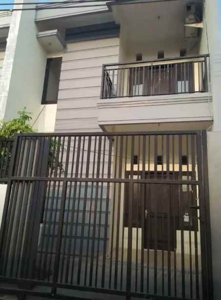 dijual rumah karang asem