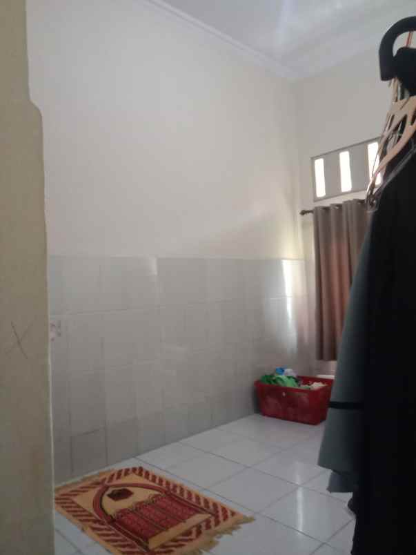 dijual rumah karanganyar sukamandi