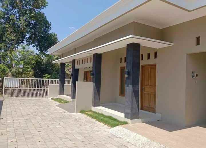 dijual rumah karangmojo purwomartani