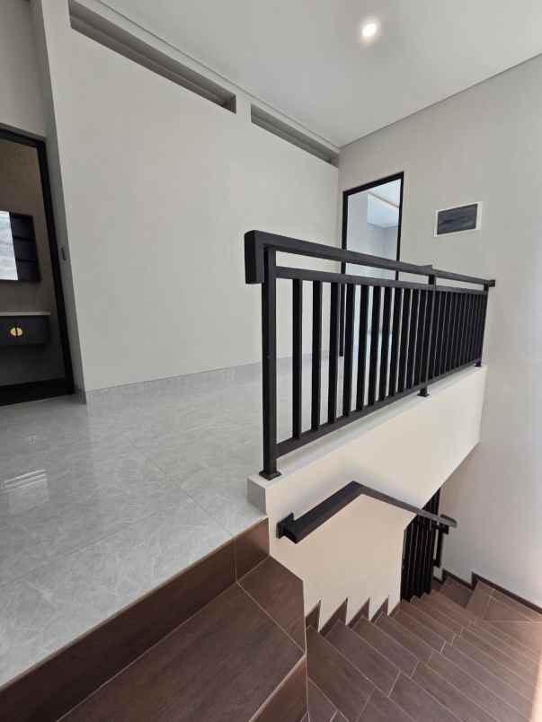 dijual rumah kavling dki