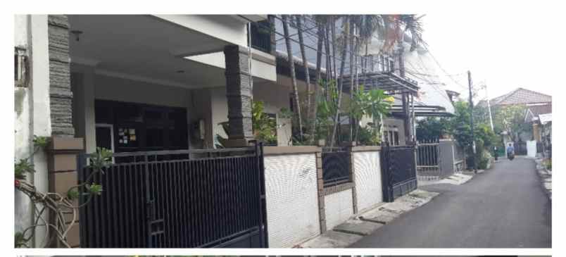 dijual rumah kayu putih