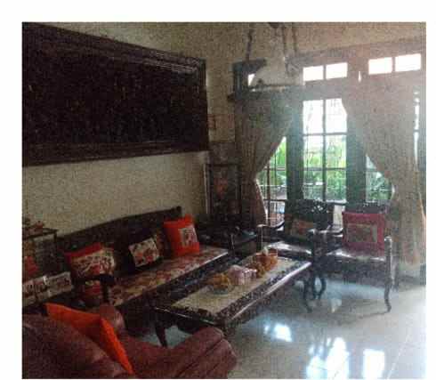 dijual rumah kayu putih