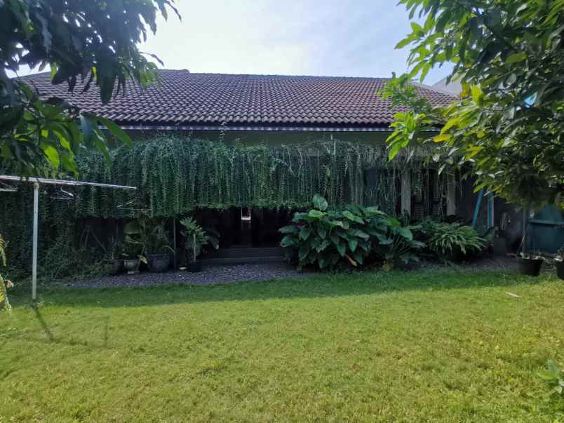 dijual rumah kebonsari