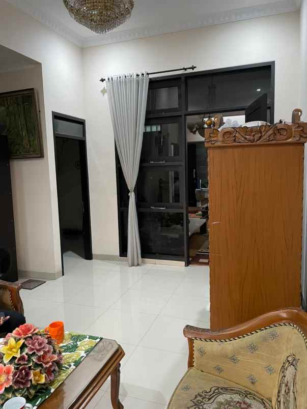 dijual rumah kec cimahi utara