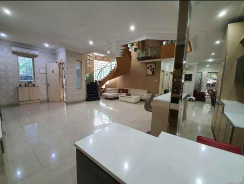 dijual rumah kelapa puan kelapa gading