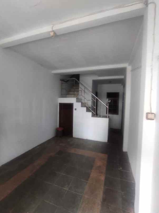 dijual rumah kelnder duren sawit