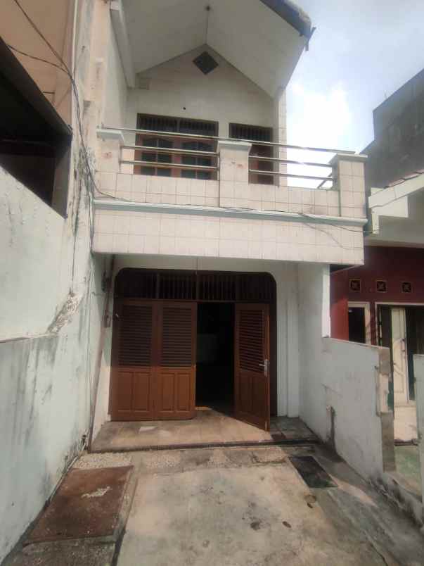 dijual rumah kelnder duren sawit