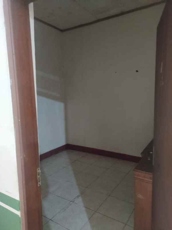 dijual rumah kelnder duren sawit