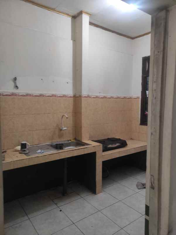 dijual rumah kelnder duren sawit
