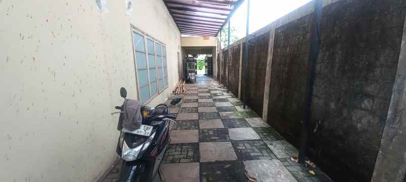 dijual rumah kemang