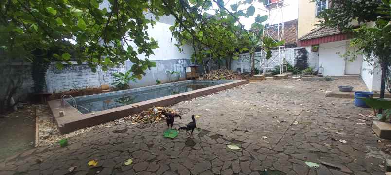 dijual rumah kemang