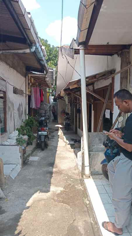 dijual rumah kemirimuka beji depok