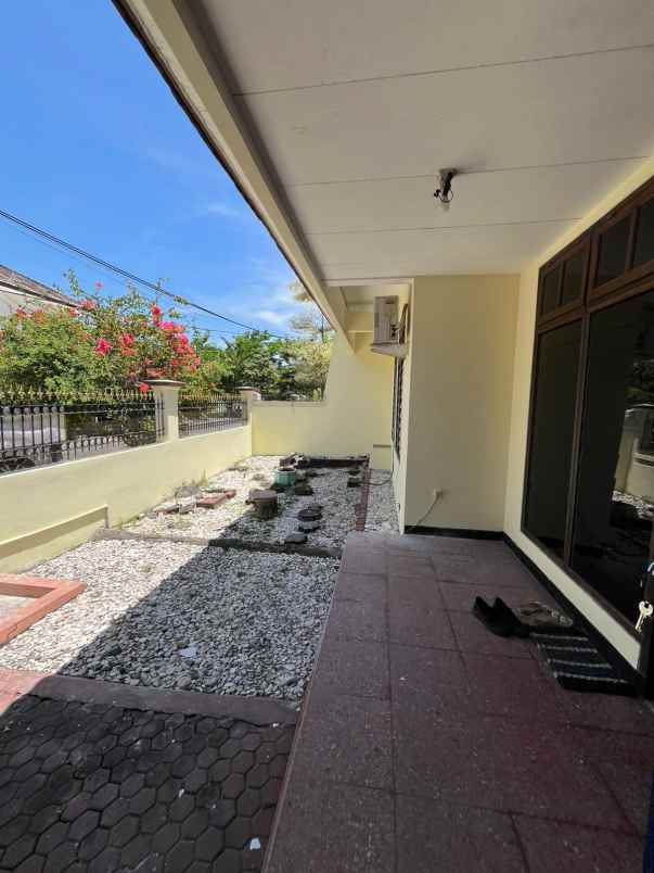 dijual rumah klampis anom