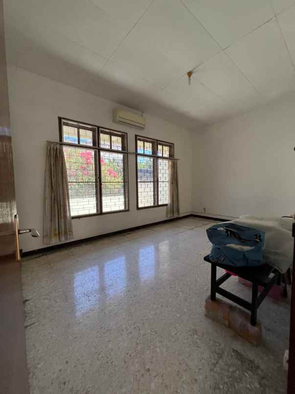 dijual rumah klampis anom