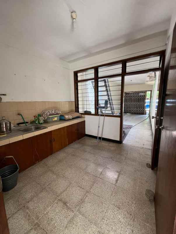 dijual rumah klampis anom