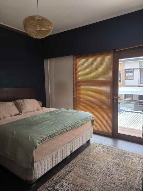 dijual rumah komplek bali garden city view