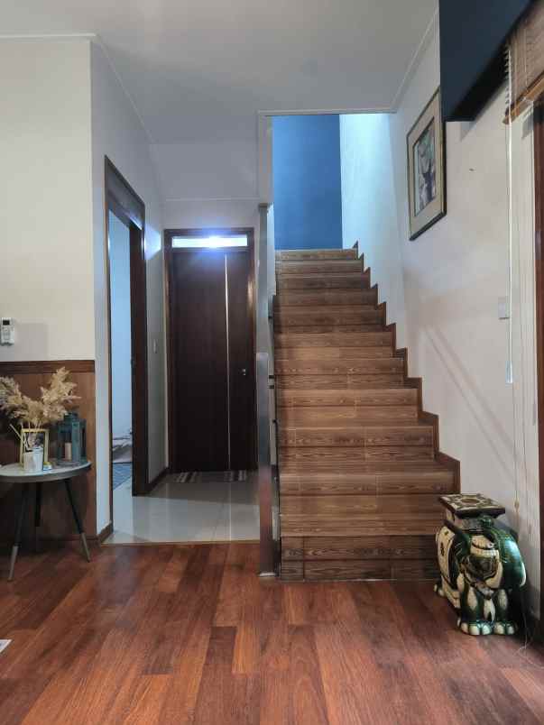 dijual rumah komplek bali garden city view