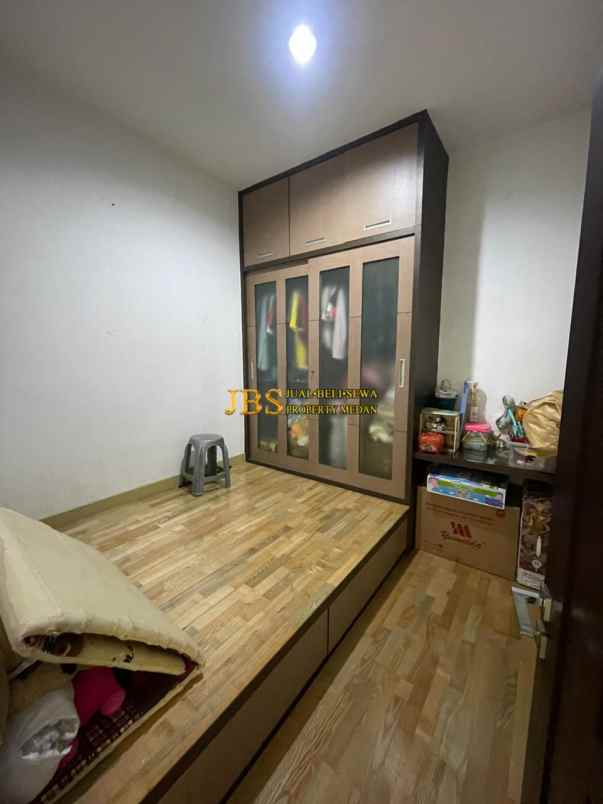 dijual rumah komplek cemara asri jalan