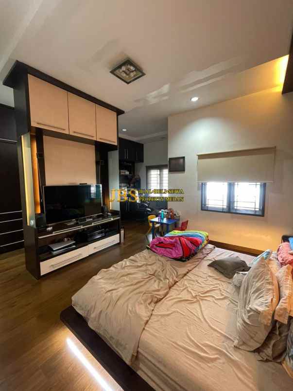 dijual rumah komplek cemara asri jalan