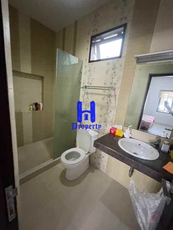 dijual rumah komplek cemara asri jalan