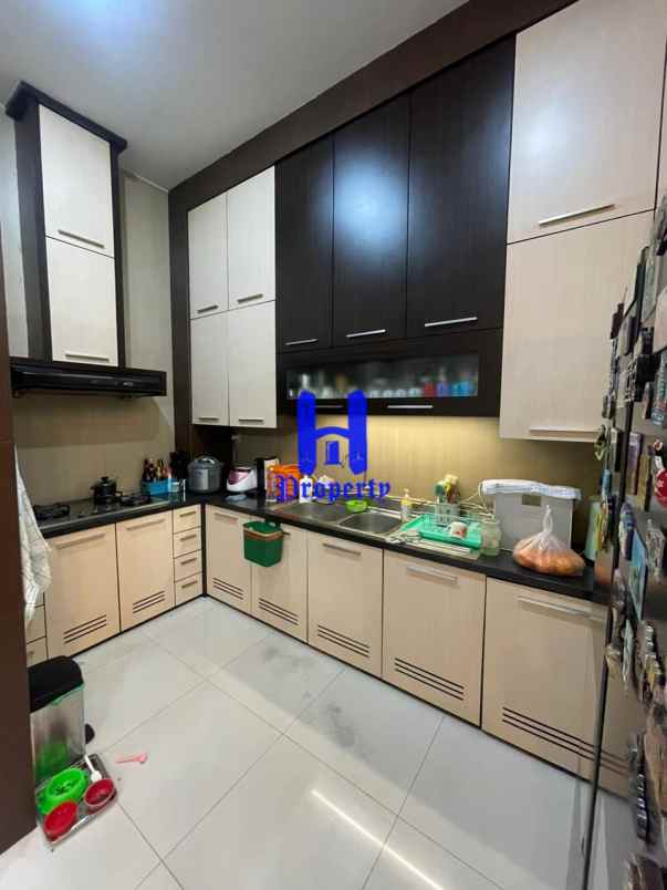 dijual rumah komplek cemara asri jalan