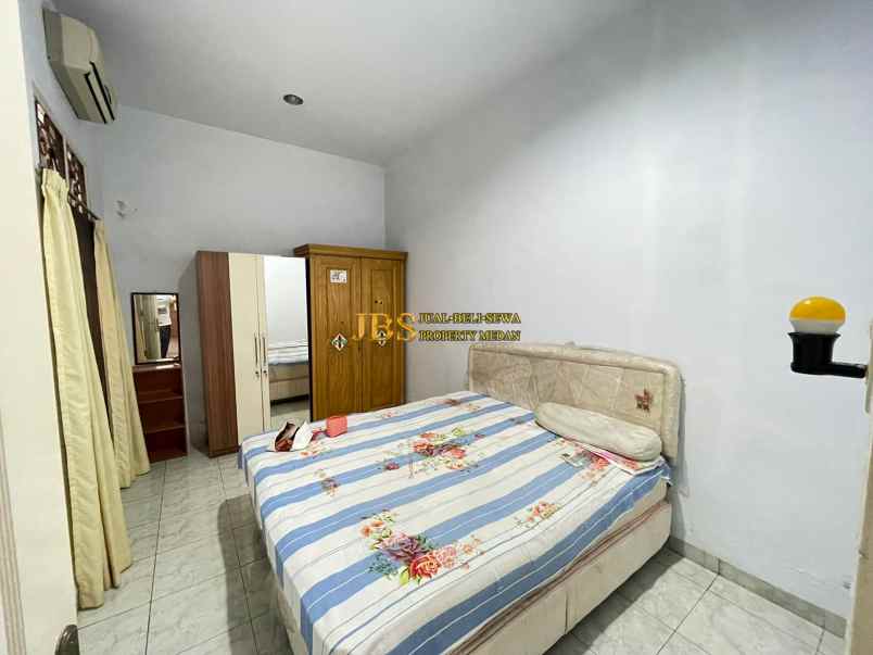 dijual rumah komplek cemara hijau jalan
