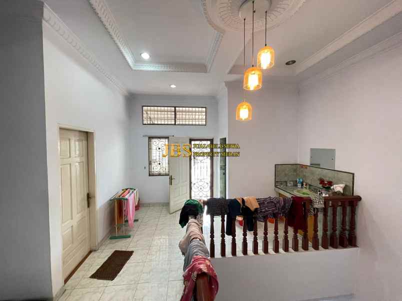 dijual rumah komplek cemara hijau jalan