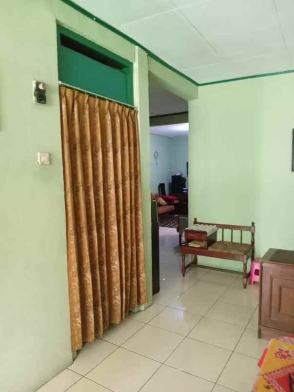 dijual rumah komplek cimindi raya