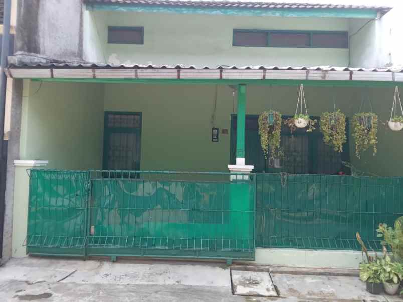 dijual rumah komplek cimindi raya