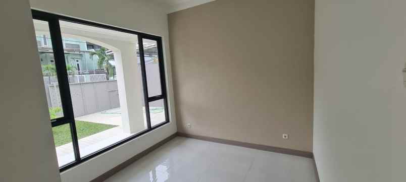 dijual rumah komplek cipinang elok 2
