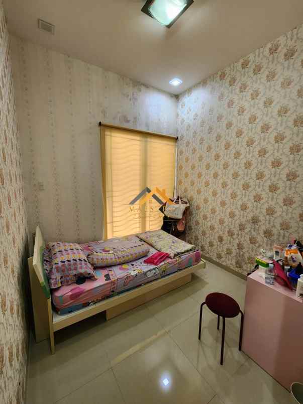dijual rumah komplek citra garden