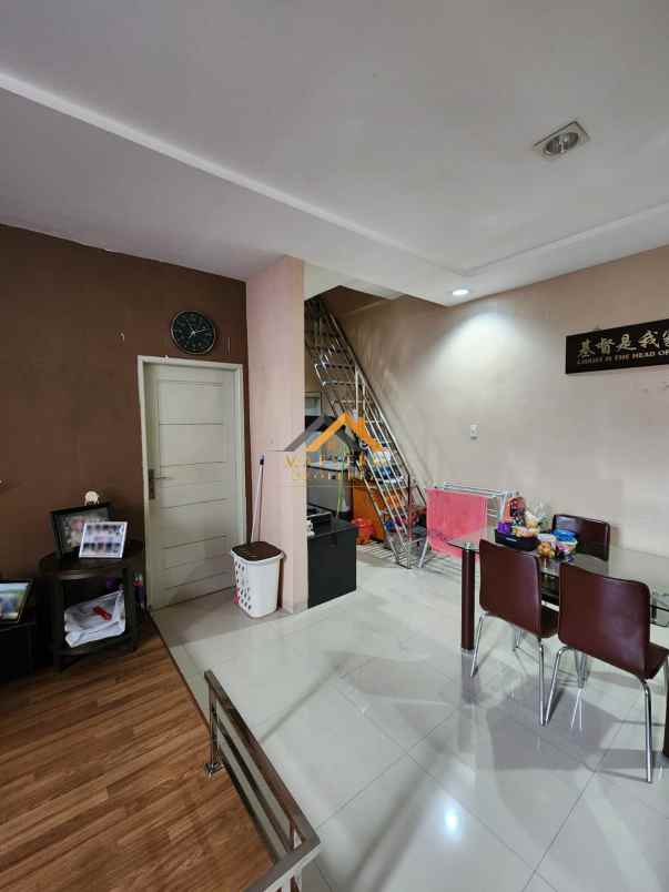 dijual rumah komplek citra garden